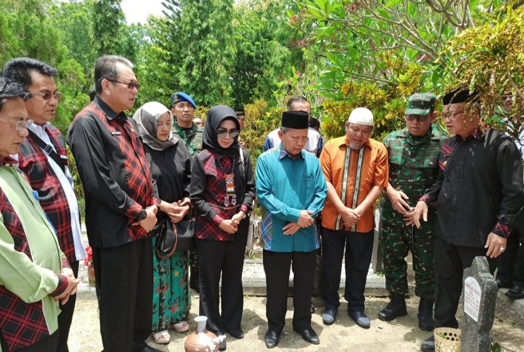 Ziarah Makam Walikota Pertama Samarinda di Yogyakarta