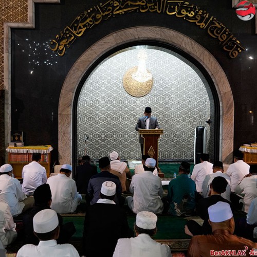 Shalat Idul Adha di Masjid Raya, Wawali Serahkan Hewan Kurban