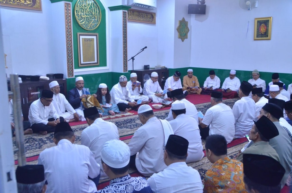 Shalat Hajat dan Doa Bersama di Kediaman Walikota