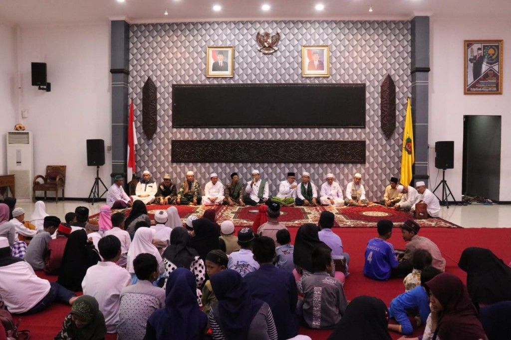 Jalin Silaturahmi, Jaang Buka Bersama 100 Anak Yatim Piatu