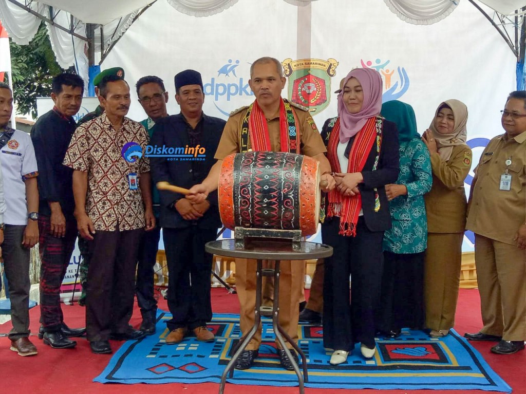 Perdana, Wawali Langsung Resmikan 2 Kampung KB