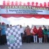 Ratusan Warga Jalan Sehat Peringati HUT RI Ke-74