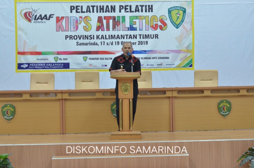 Barkati Buka Pelatihan Pelatih Kids Athletics