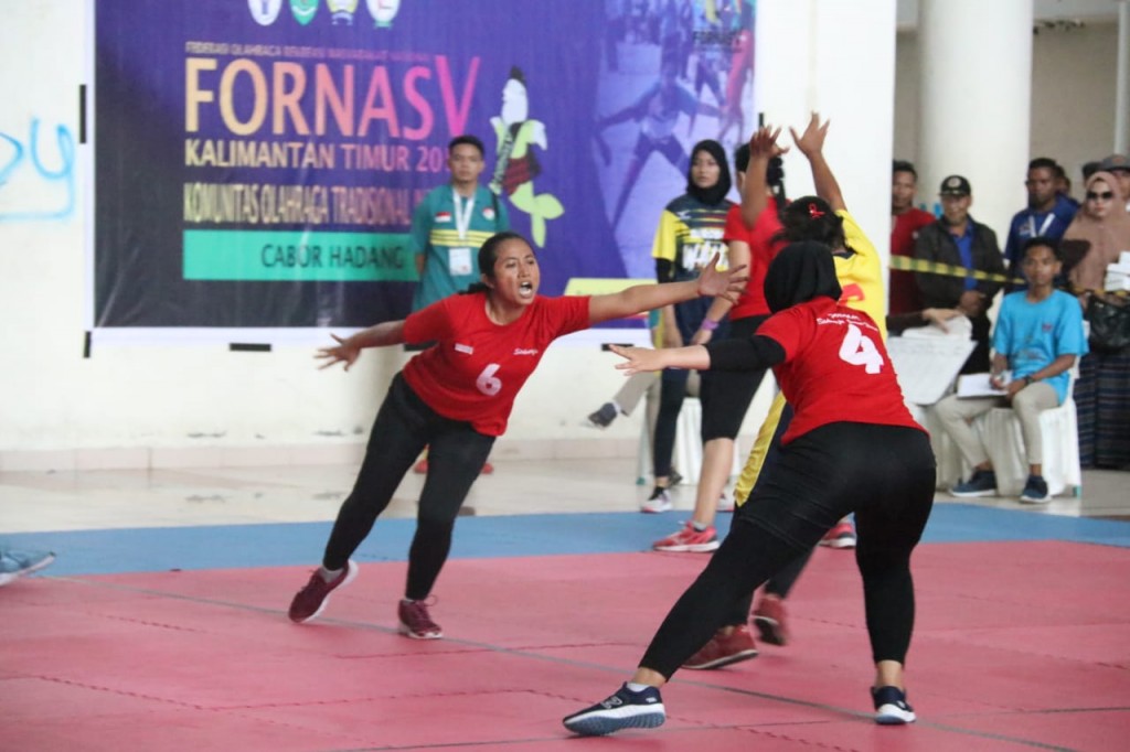 500 Peserta Ikuti Olahraga Hadang di FORNAS