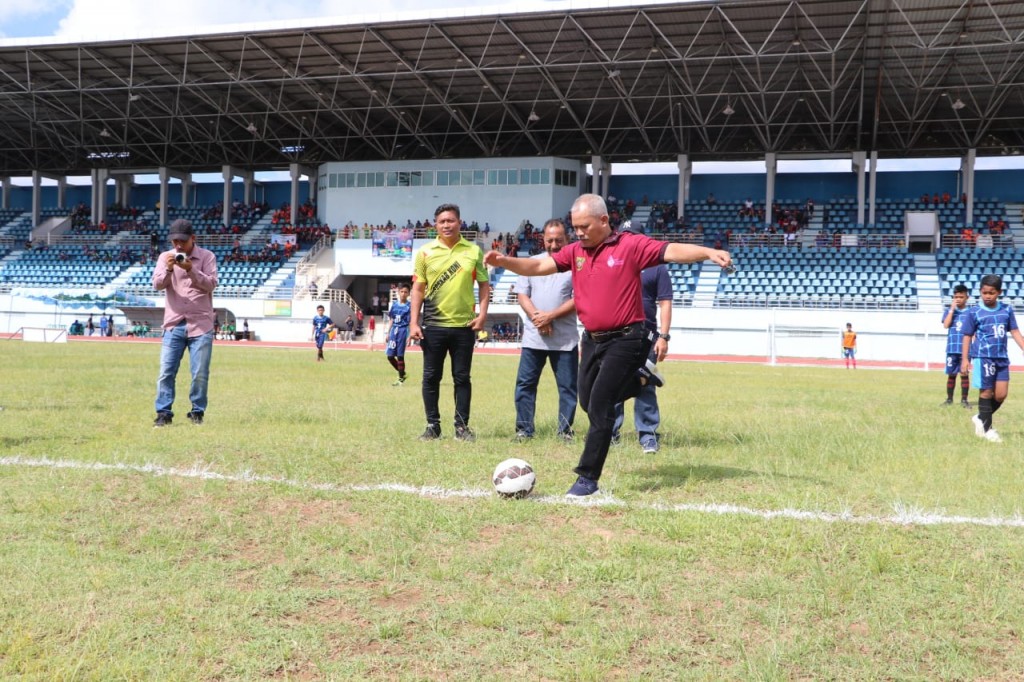 Barkati Apresiasi Turnamen Soccer Internasional Cup U12