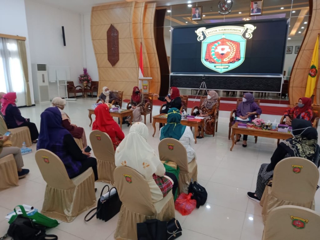 Istri Wali Kota Janjikan Hadiah Pribadi Bagi Pemenang Lomba HKG PKK