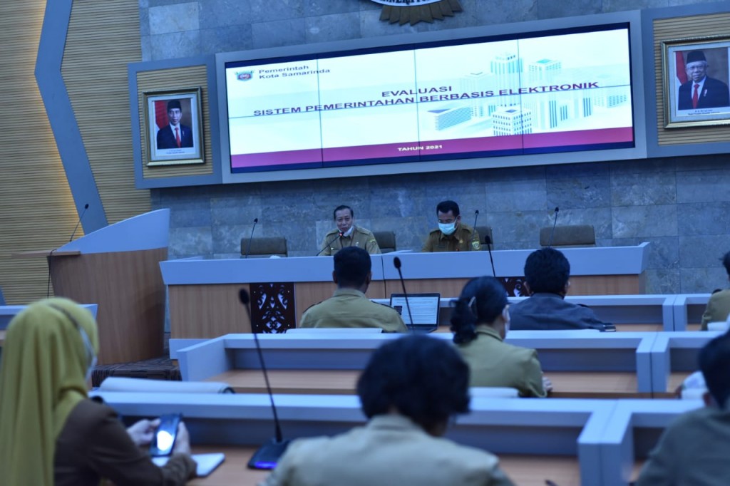 Manfaatkan Pelayanan Teknologi Informasi, Diskominfo Samarinda Gelar Rapat Evaluasi SPBE