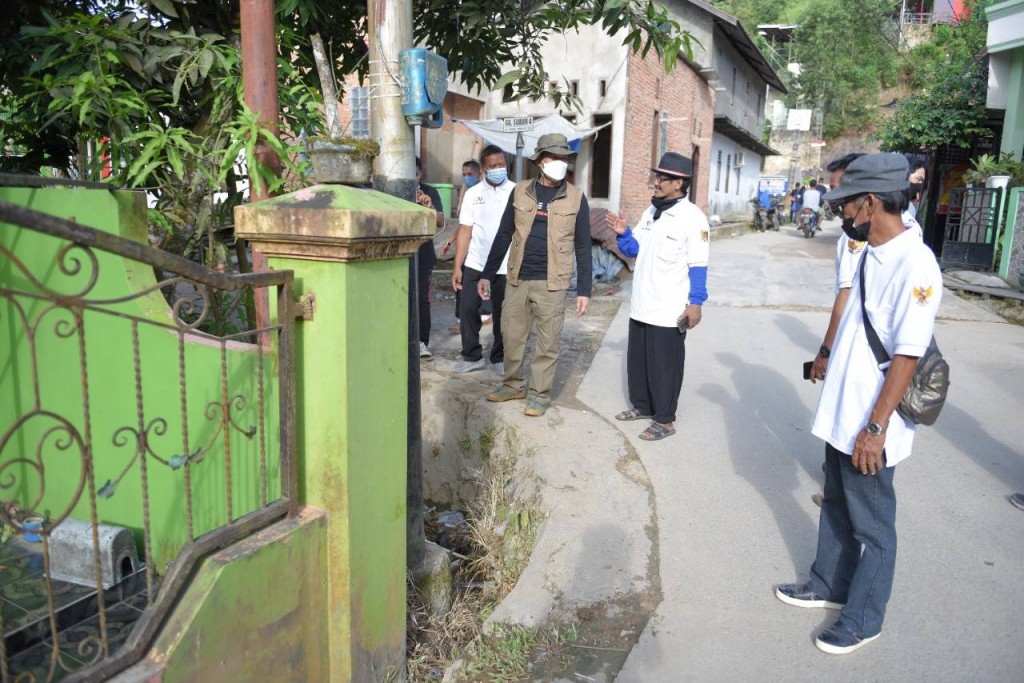 Kerja Bakti Bersama Warga Gang Subur, Wawali Dapat Keluhan Masalah Air Bersih