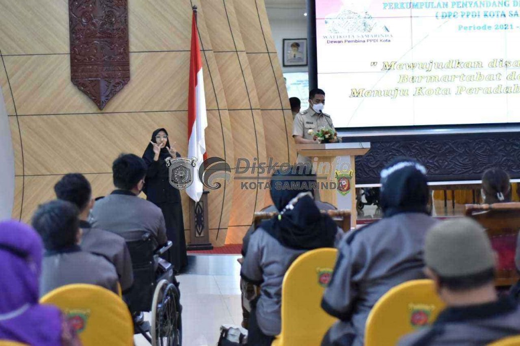 Hadiri Pelantikan Penyandang Disabilitas, Wali Kota Tegaskan Semua Punya Kedudukan yang Sama
