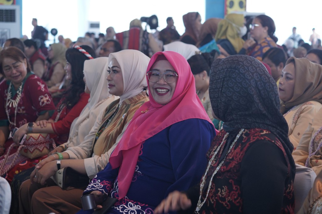 Konsisten Dukung Perajin Lokal, Rinda Wahyuni Hadiri Puncak HUT ke-45 Dekranas