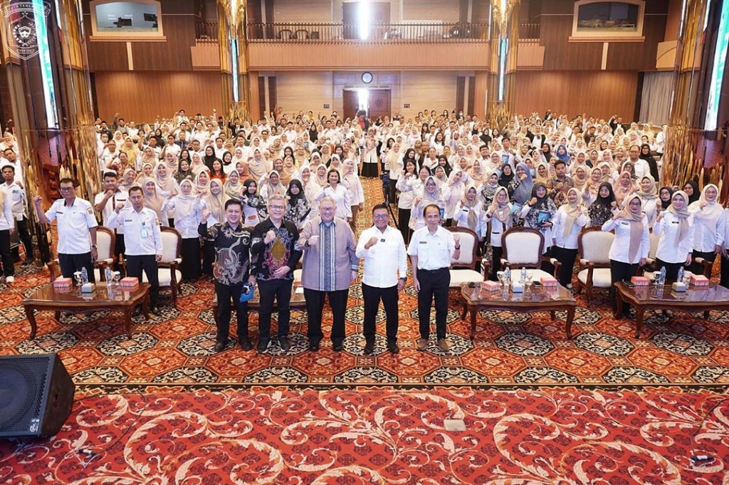 Wawali Saefuddin Zuhri Buka Seminar Pendidikan untuk Guru SD dan SMP se-Kota Samarinda, Tekankan Peran Guru sebagai Penuntun Moral dan Pembentuk Peradaban