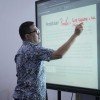 Bukan Sekadar Teori, Andi Harun Bawa Pengalaman Politik ke Ruang Kuliah Magister Hukum UMKT