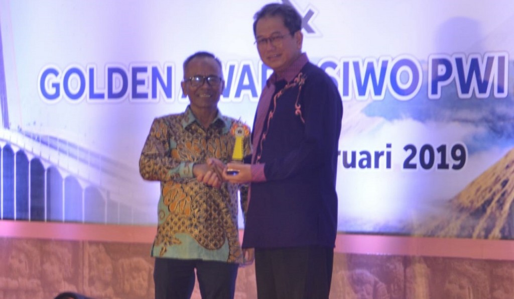 Walikota Samarinda Raih Golden Award SIWO PWI