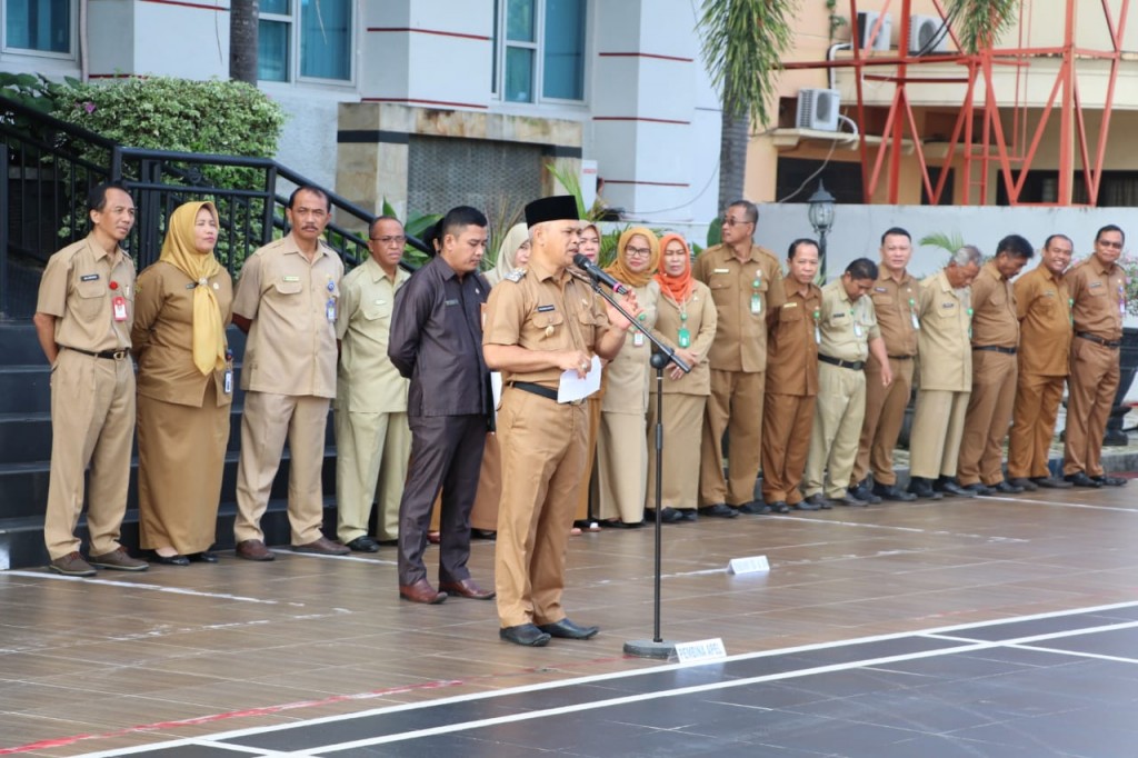Pimpin Apel di Disdik, Wawali Motivasi Kepala Sekolah dan Doa Bersama