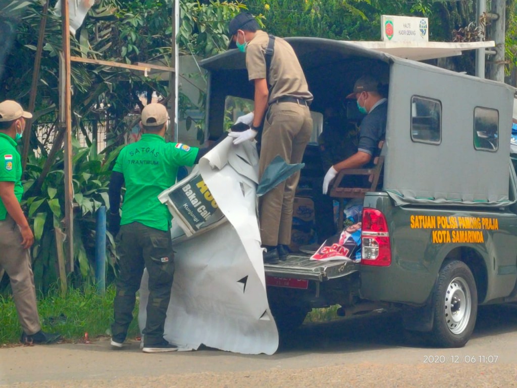 Masa Tenang, Tim Gabungan Tertibkan APK dan BK Pasangan Calon