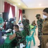 Wali Kota Samarinda Tinjau Proses Vaksinasi Bagi Prajurit TNI
