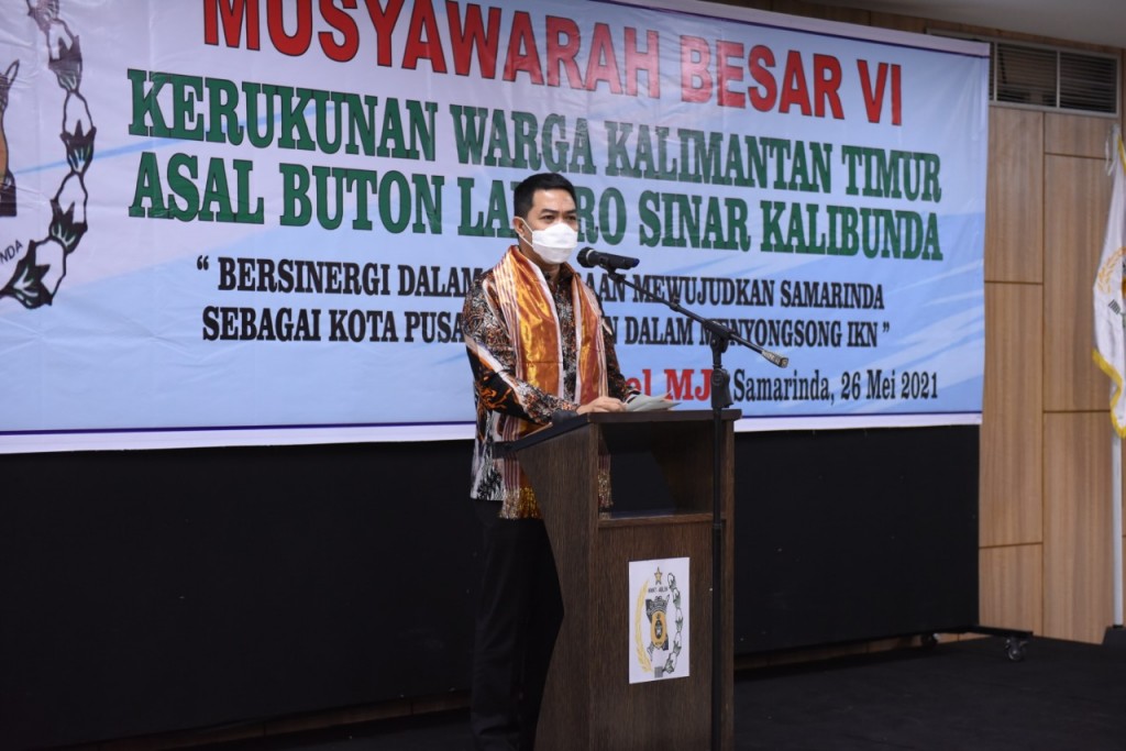 Buka Mubes Warga Buton Laporo, Wali Kota Ajak Dukung Program Pembangunan