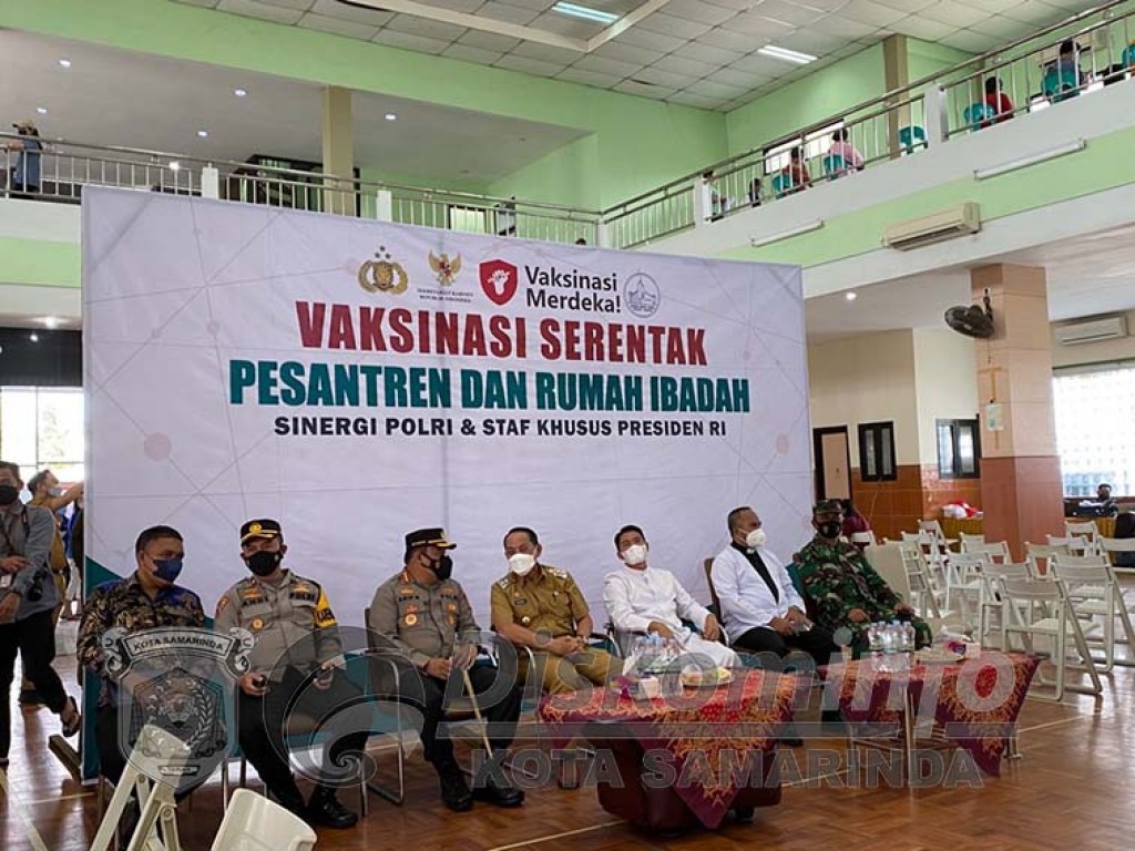 Wawali Hadiri Vaksinasi Serentak Pesantren dan Rumah Ibadah