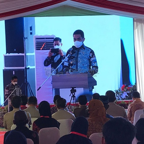 Disaksikan Menteri ATR/BPN Sofyan Djalil, 3.800 Sertifikat Tanah Dibagikan untuk Warga Samarinda
