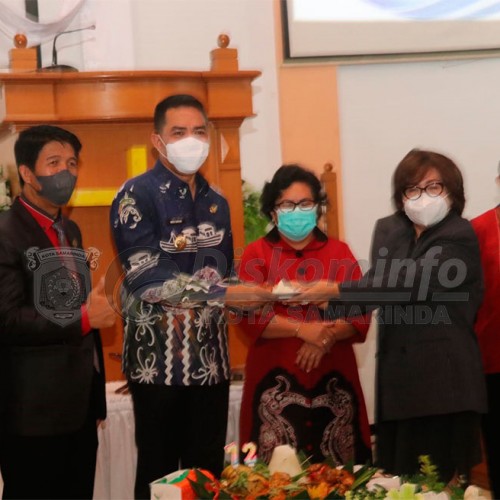 Sampaikan Pidato dalam Perayaan HUT ke-73 PGI, Wali Kota Samarinda Ajak Jamaat Dukung Program Pemkot