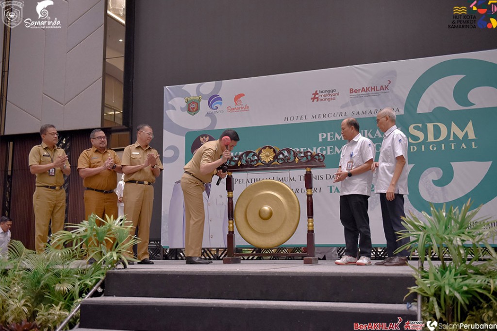 Wali Kota Samarinda Buka Pelatihan Pengembangan SDM ASN dan Non-ASN di Lingkungan Kota Samarinda