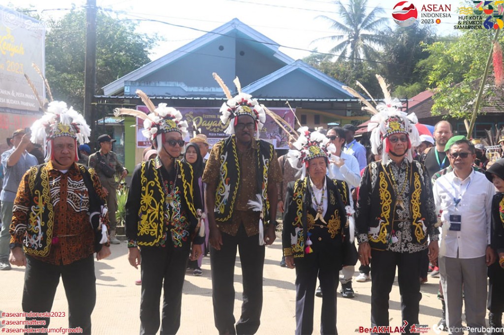 HUT Ke-50 dan Syukuran Pasca Panen, Desa Pampang Kedatangan 50 Negara Islam OIC-CA 2023