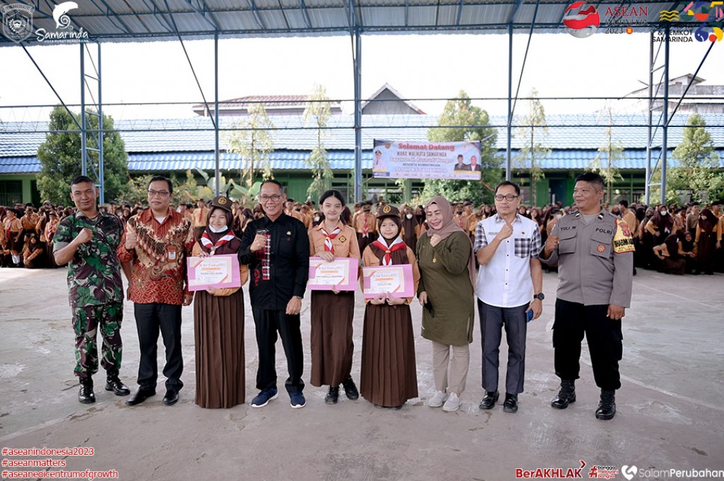 Hadiri Penutupan MPLS, Ini Pesan Wakil Wali Kota Samarinda