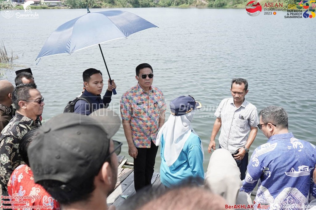 Tindak Lanjut Aduan Warga, Andi Harun Tinjau Ketersediaan Air Bersih di Perum BCL Loa Bakung