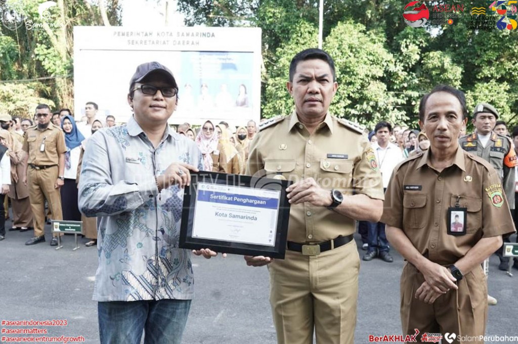 Andi Harun Terima Penghargaan dari Google, Serahkan Hadiah Lomba Festival Lokal Belajar.Id