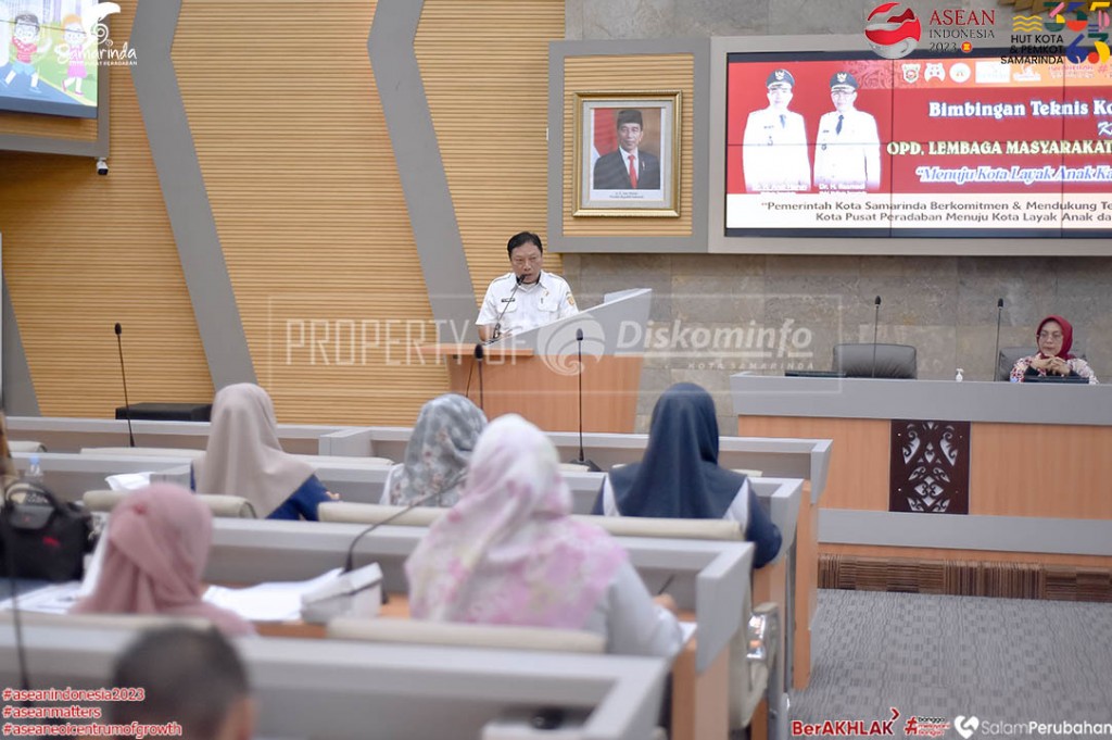 DP2PA Kota Samarinda Sosialisasikan Konvensi Hak Anak Melalui Bimtek