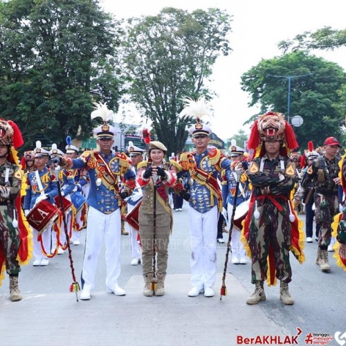 Kirap Drumband Latsitardanus XLIV 2024 Meriahkan Warga Kota Samarinda