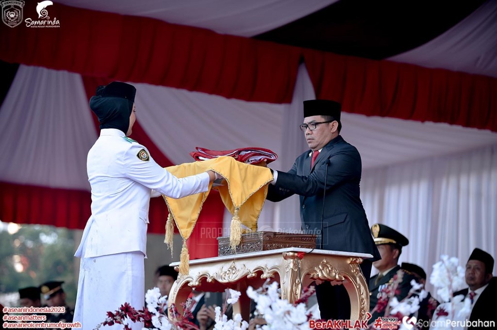 Wali Kota Pimpin Upacara Penurunan Bendera peringatan HUT RI ke-79