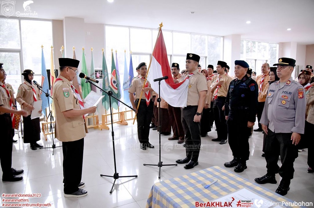 Lantik Majelis Pembimbing Ranting dan Kwarran Gerakan Pramuka Samarinda Seberang, Wawali Tegaskan Pentingnya Pembinaan Karakter Generasi Muda