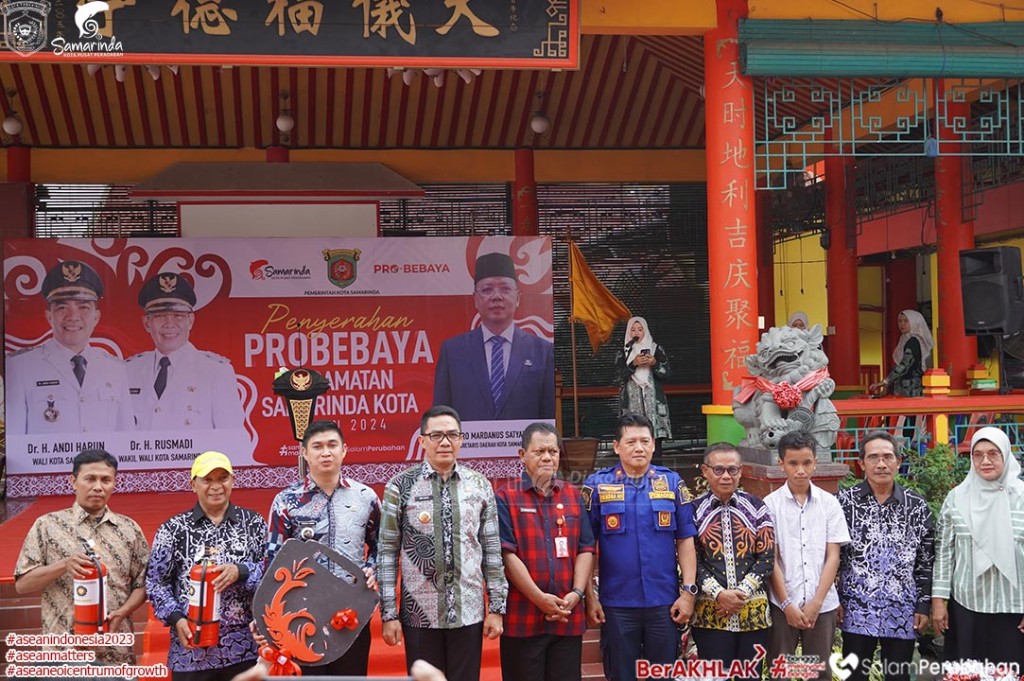 Andi Harun Serahkan Kegiatan Probebaya Tahun 2024 untuk Kecamatan Samarinda Kota