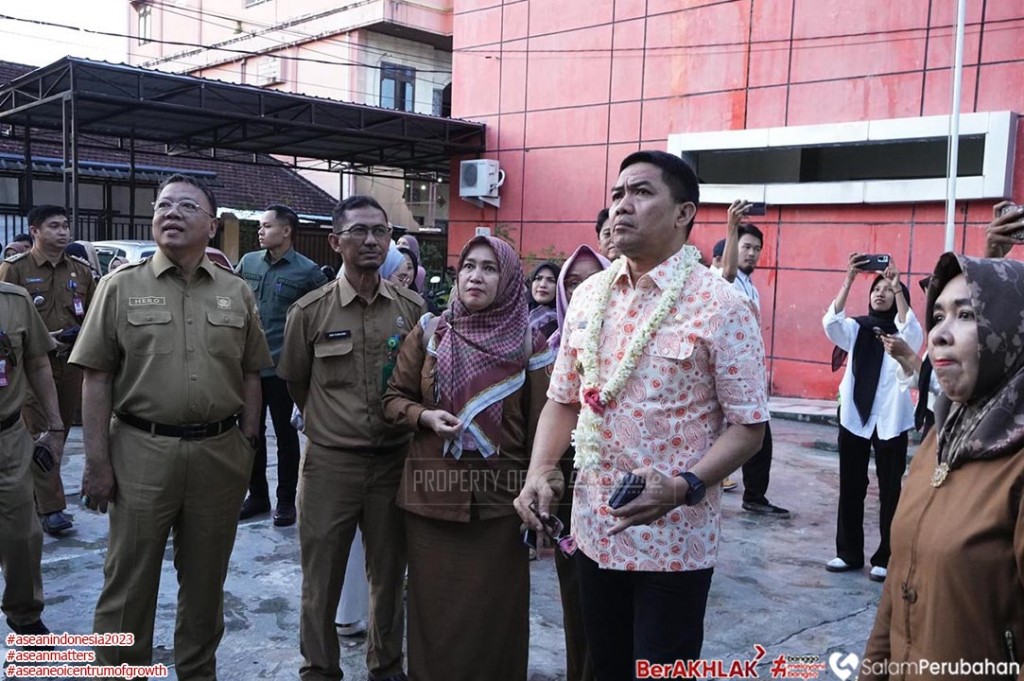 Wali Kota Samarinda Instruksikan Rehabilitasi SDN 011 Danau Maninjau, Pembangunan Dimulai 2025