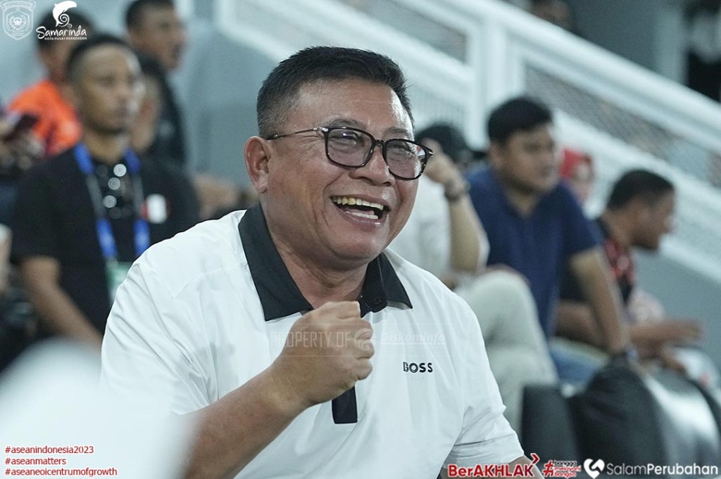 Wawali Saefuddin Zuhri Saksikan Kemenangan Borneo FC atas Persija Jakarta di GOR Segiri
