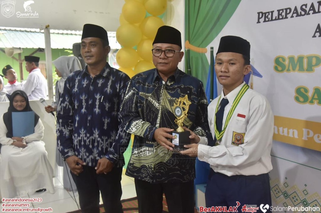 Saefuddin Hadiri Pelepasan Siswa SMP Wahidiyah Samarinda