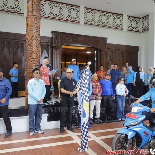 Lepas Kirab Bangga Kencana 2025, Wali Kota Samarinda : Keluarga Jadi Ujung Tombak Generasi Emas