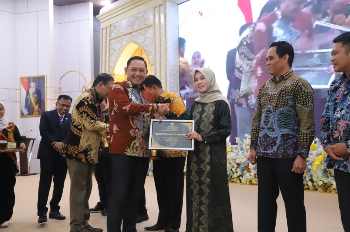 Anugerah Keterbukaan Informasi Publik Kalimantan Timur