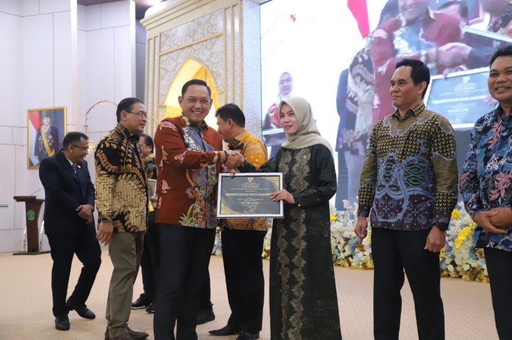 Anugerah Keterbukaan Informasi Publik Kalimantan Timur